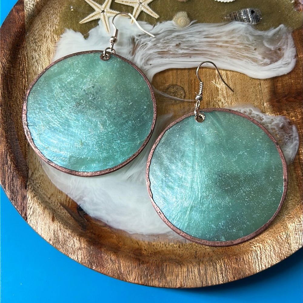 Shell Dangle Earrings - image 1